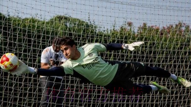 阿斯:皇马青训门将纳瓦罗三次进入一线队名单 阿斯:皇马青训门将纳瓦罗三次进入一线队名单